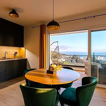 Dado Hotel 3*